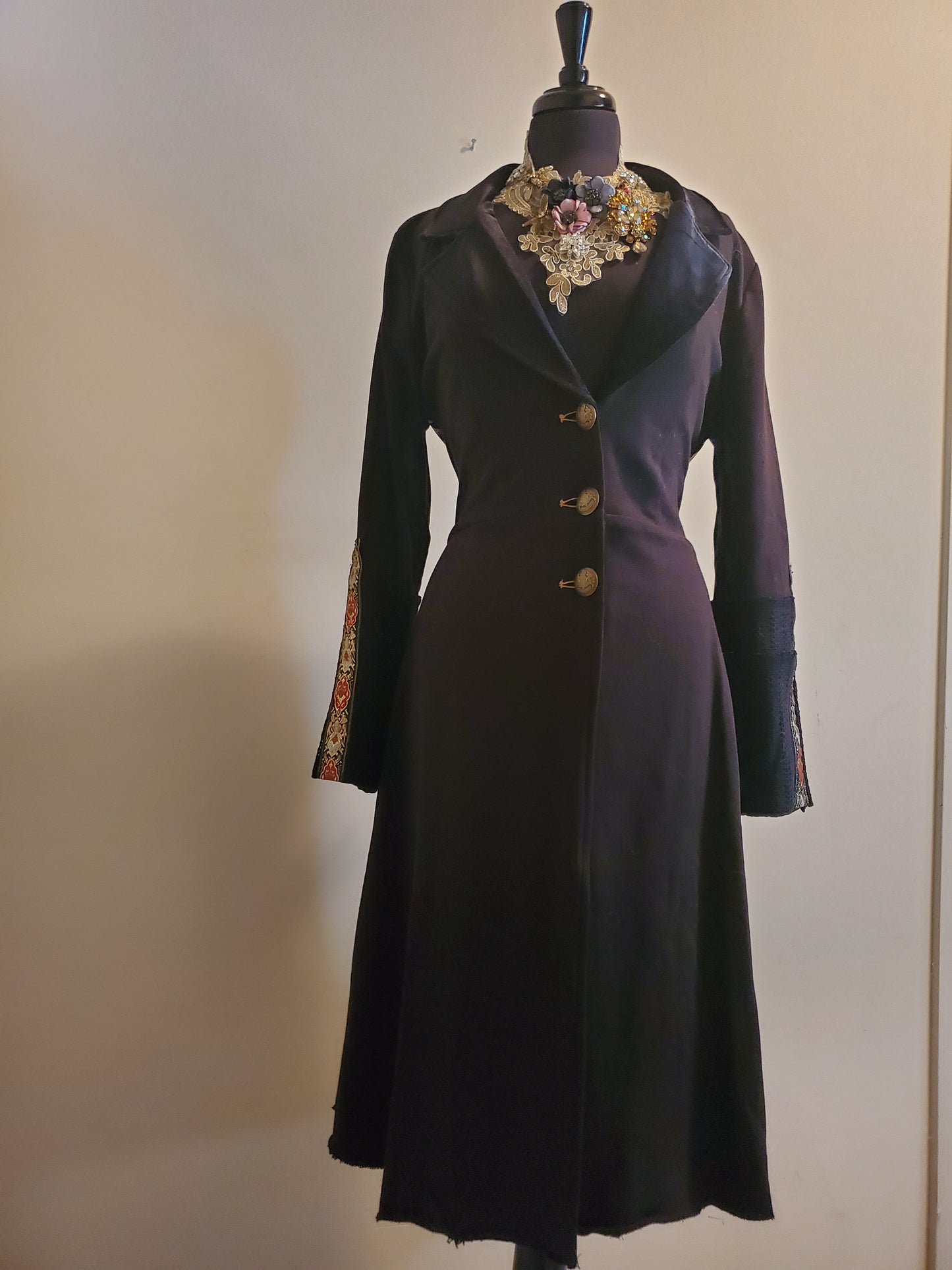 THE HEART OF AUTUMN COAT