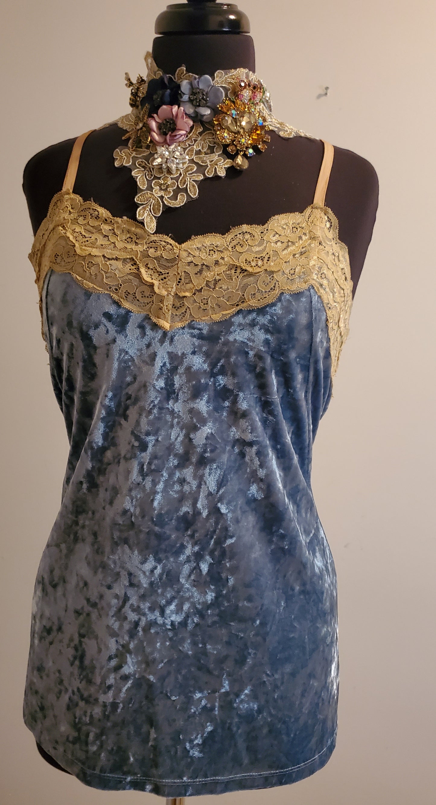 VELVET DREAMS CAMI