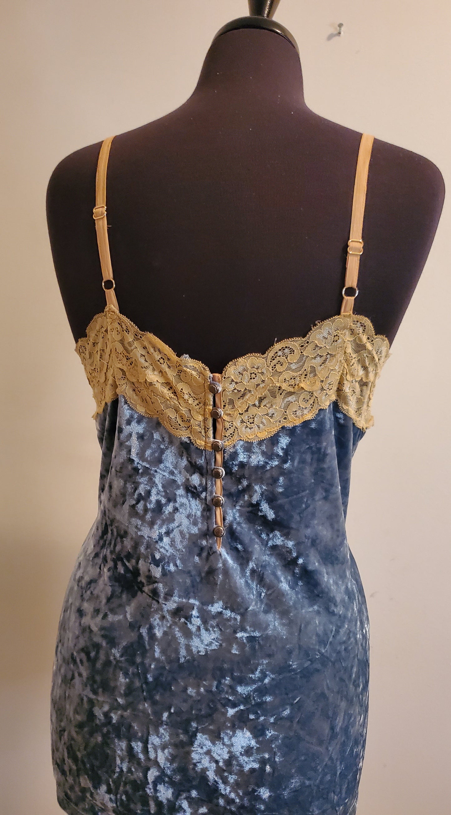 VELVET DREAMS CAMI