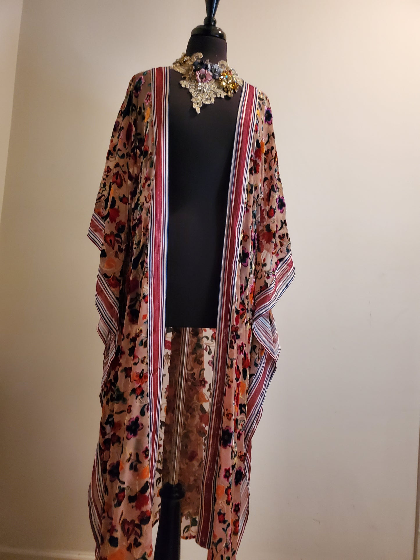 WHEN I CLOSE MY EYES KIMONO