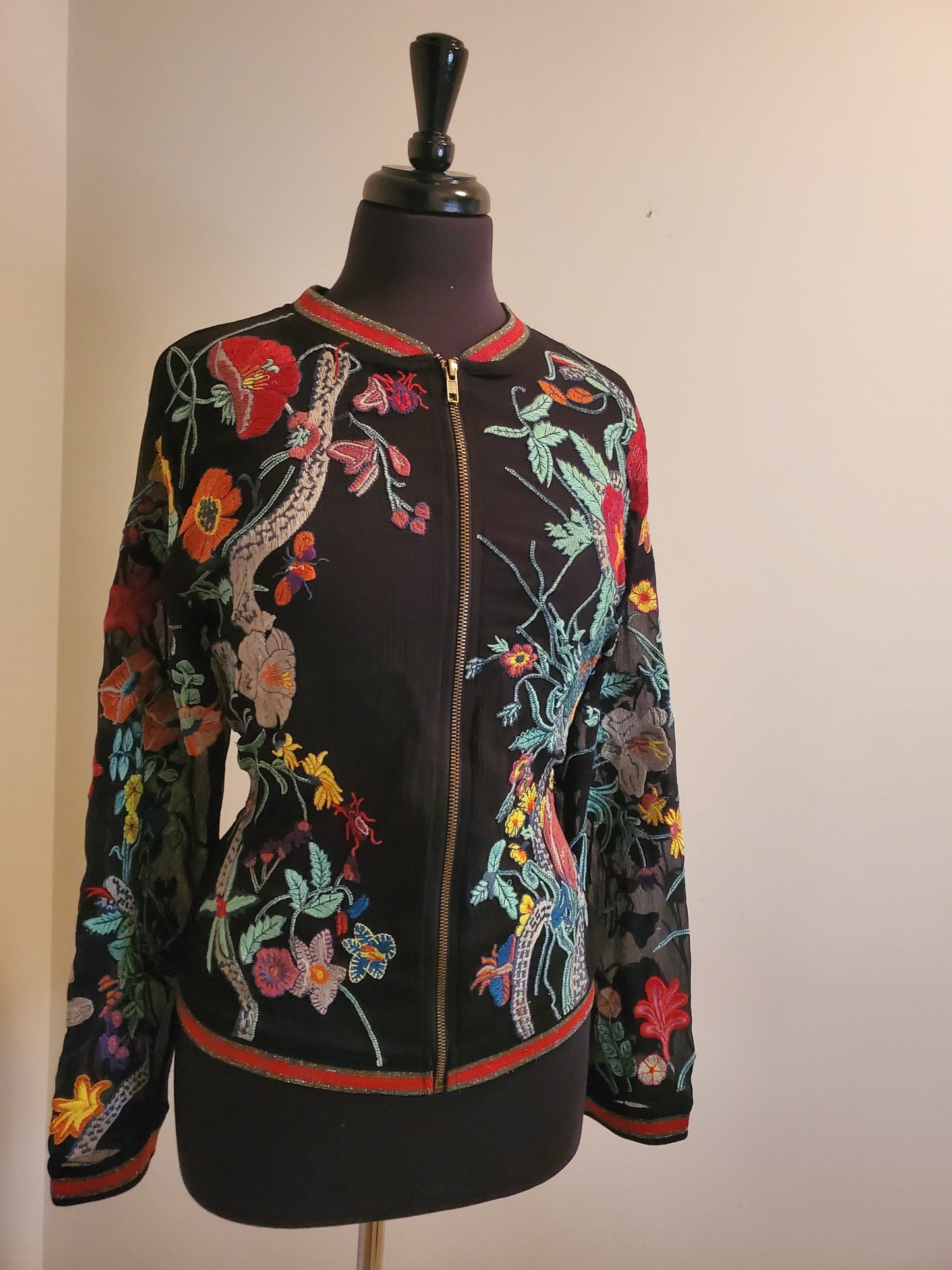 BELLEZZA EMBROIDERED JACKET