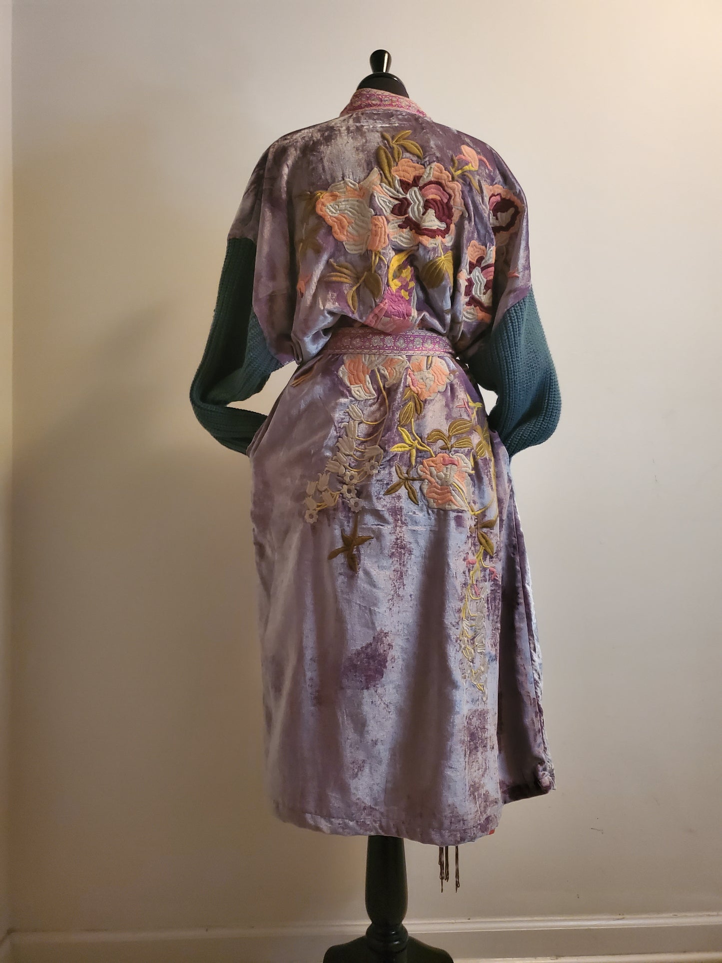 SOMETHING MAGICAL VELVET COAT