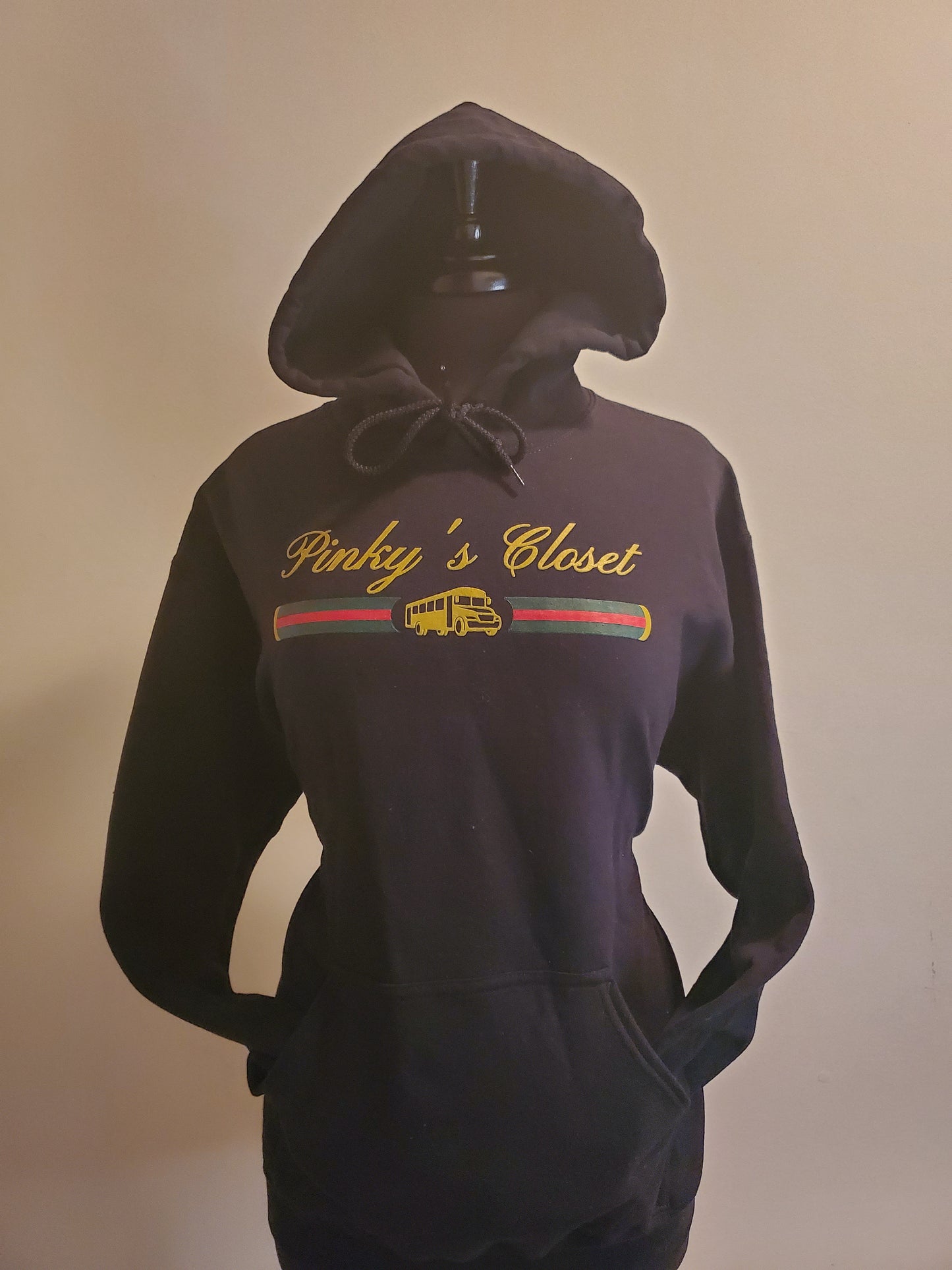 PINKY'S CLOSET BLACK LOGO SWEATSHIRT