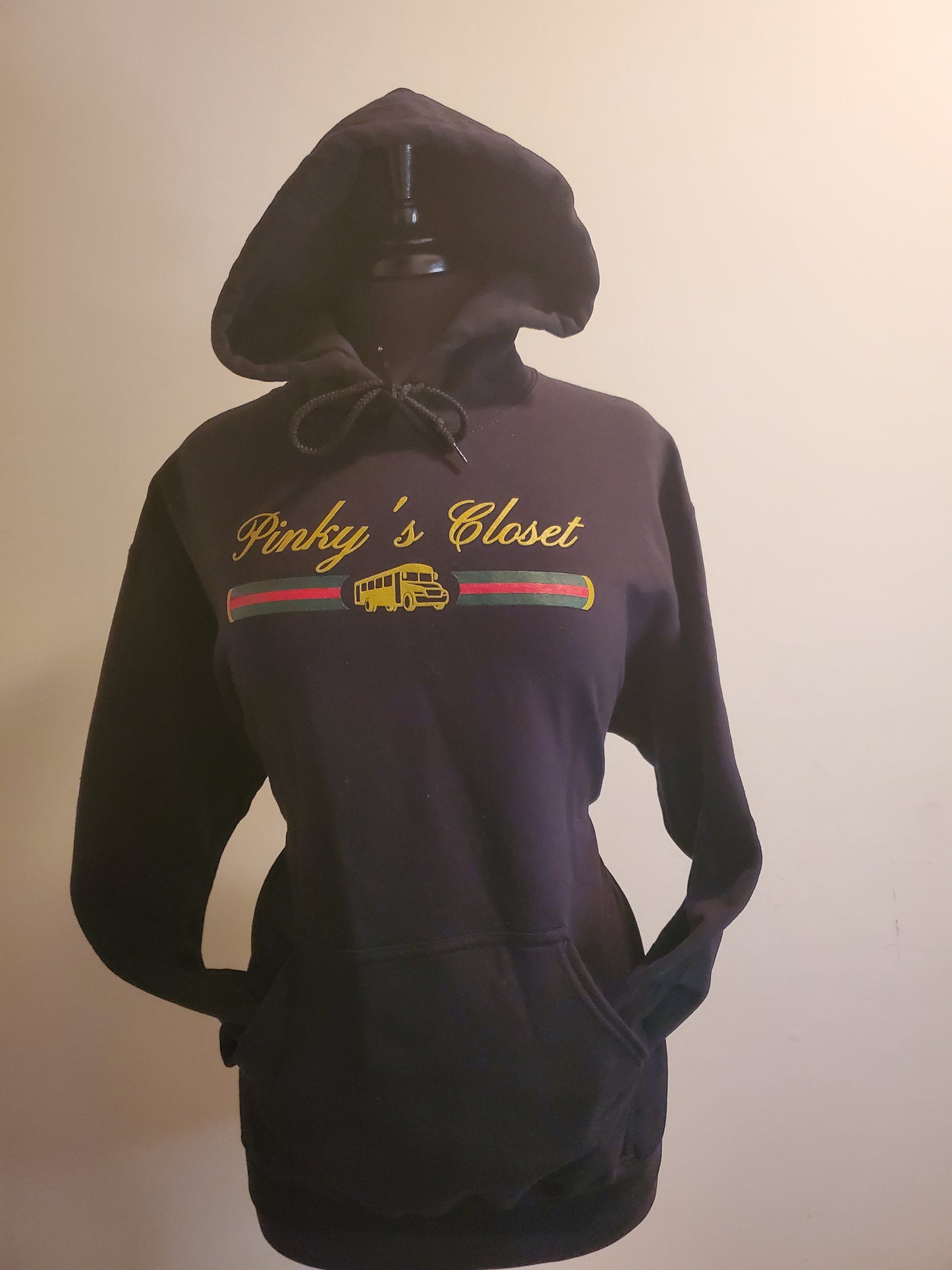PINKY'S CLOSET BLACK LOGO SWEATSHIRT
