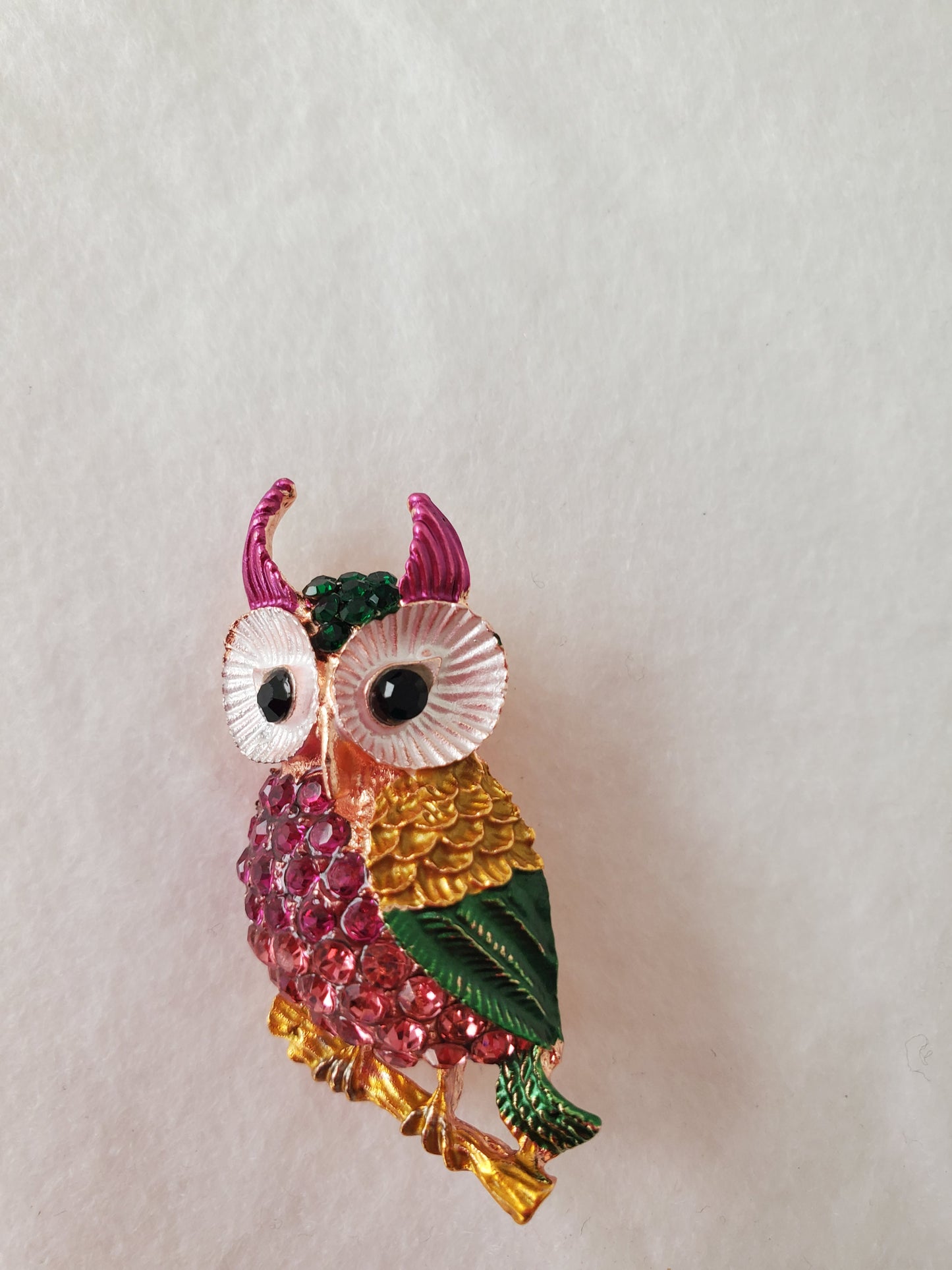 OWL STATEMENT PIN