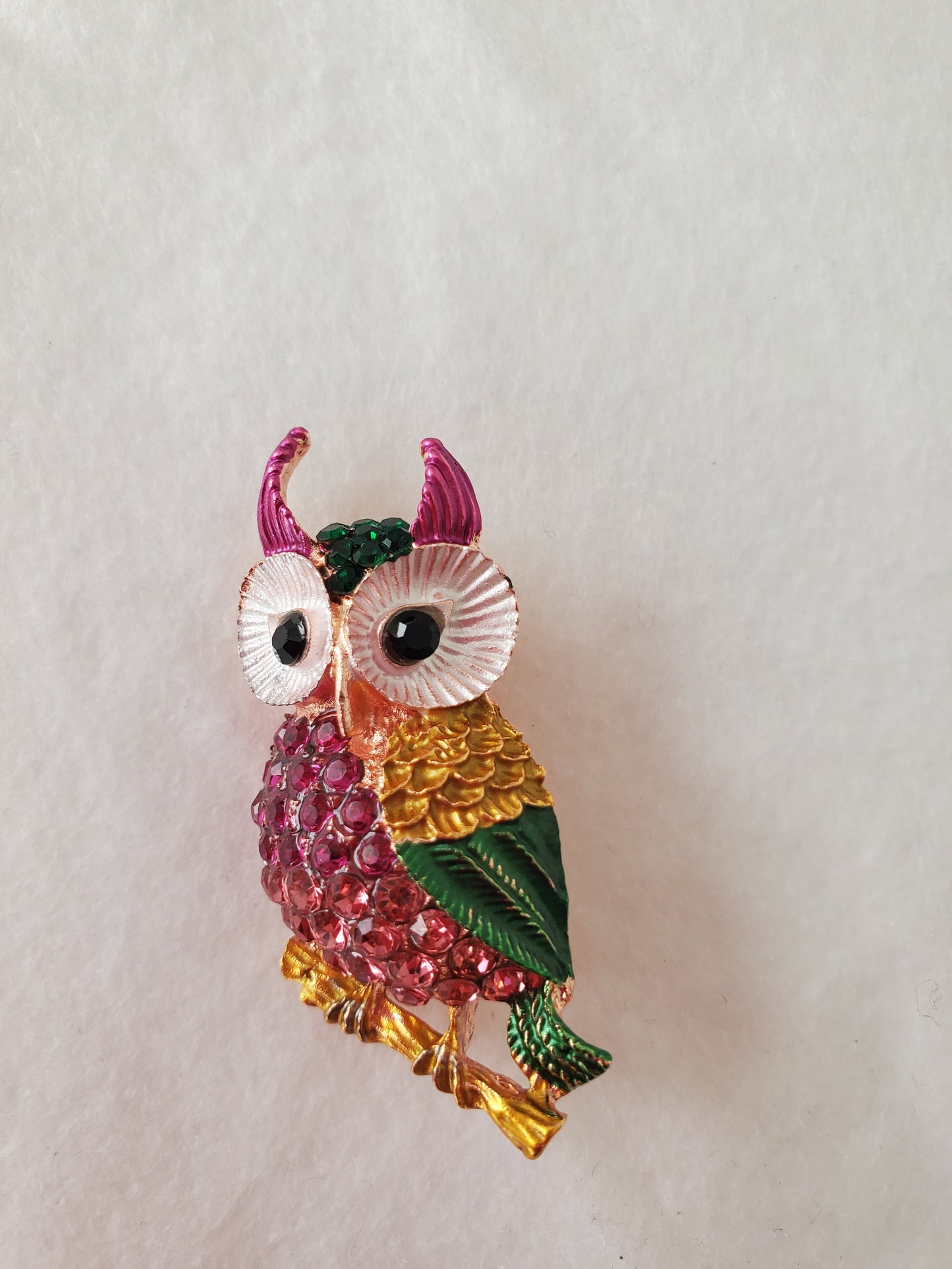 OWL STATEMENT PIN