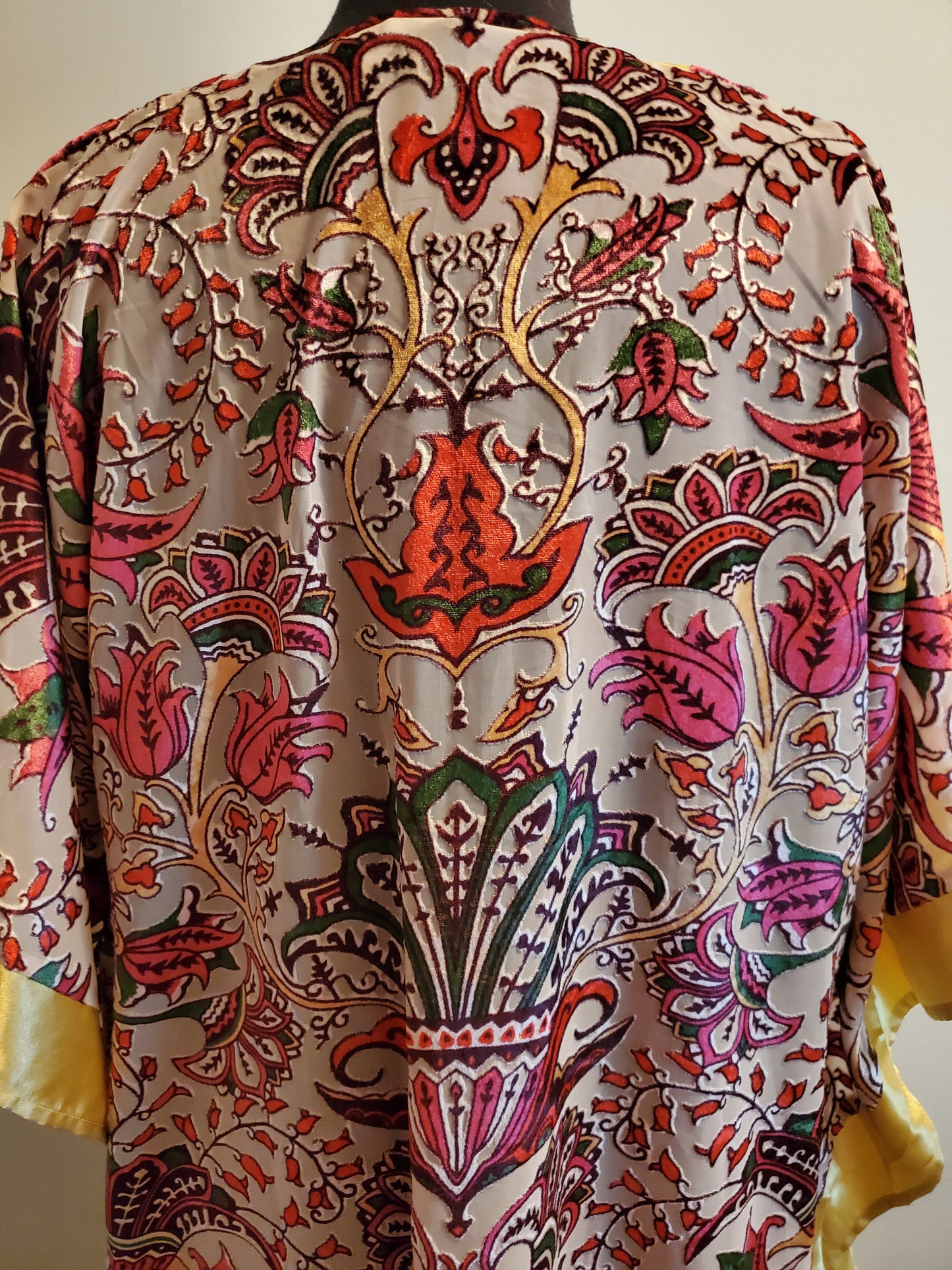 VINTAGE BEIGE ADALINE KIMONO