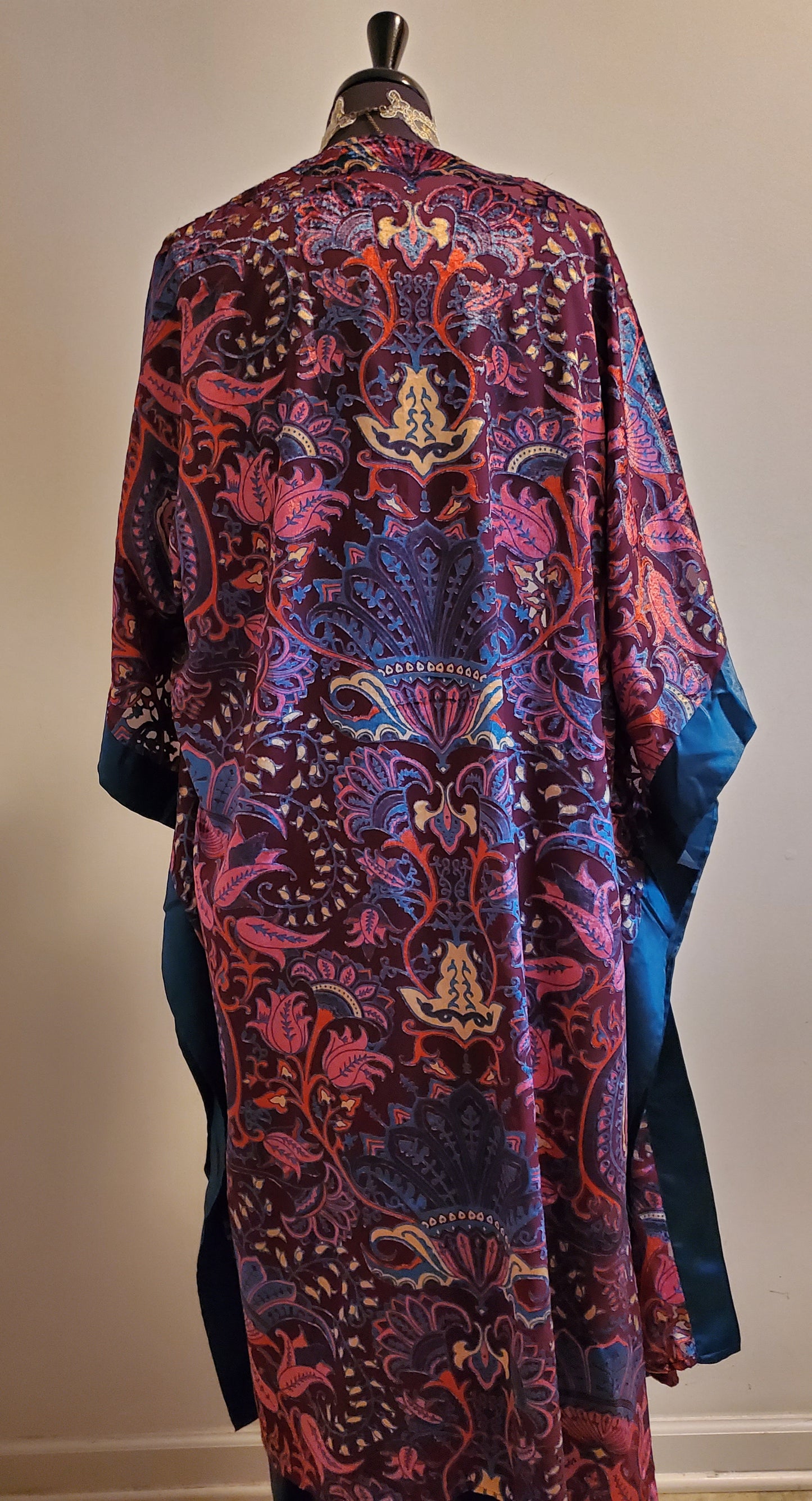 DARK WINE ADALINE KIMONO