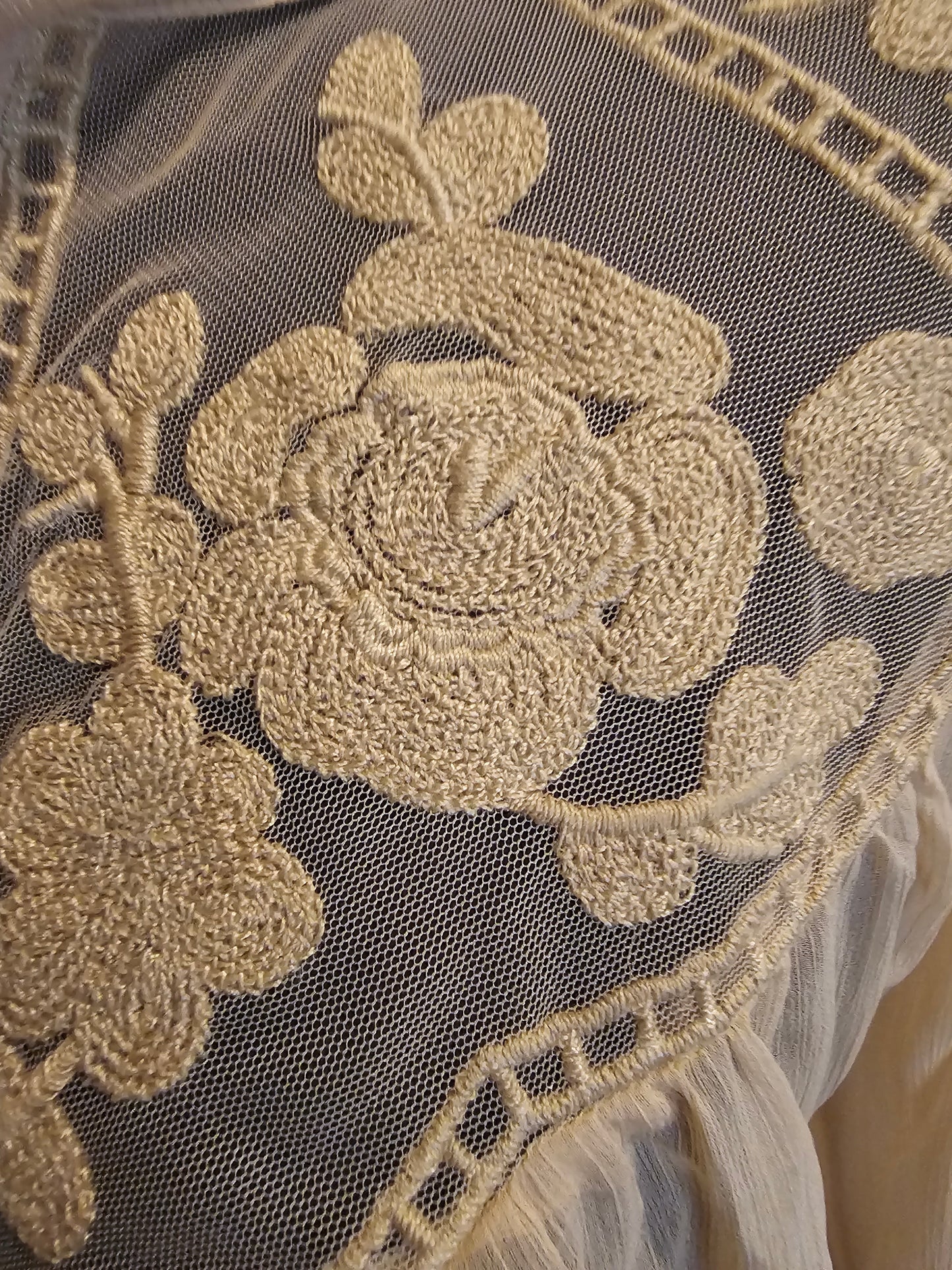 CAMELLIA CHAMPAGNE TOP