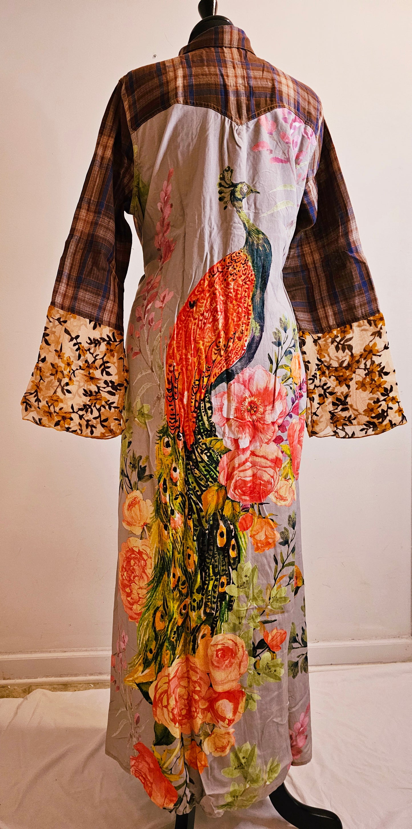 ANNA DUSTER
