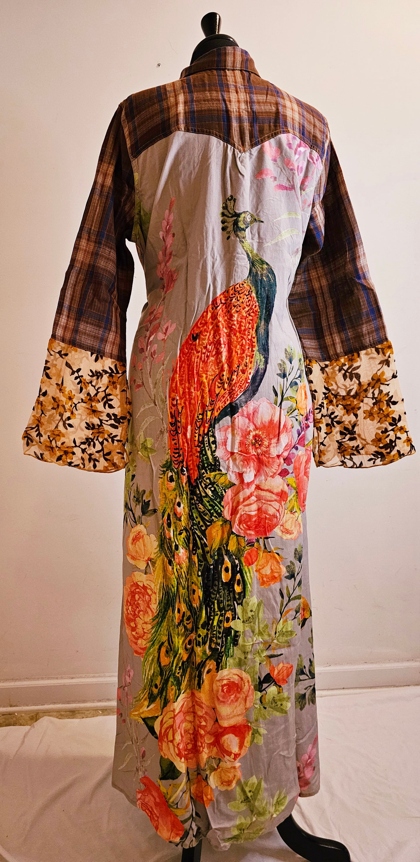 ANNA DUSTER