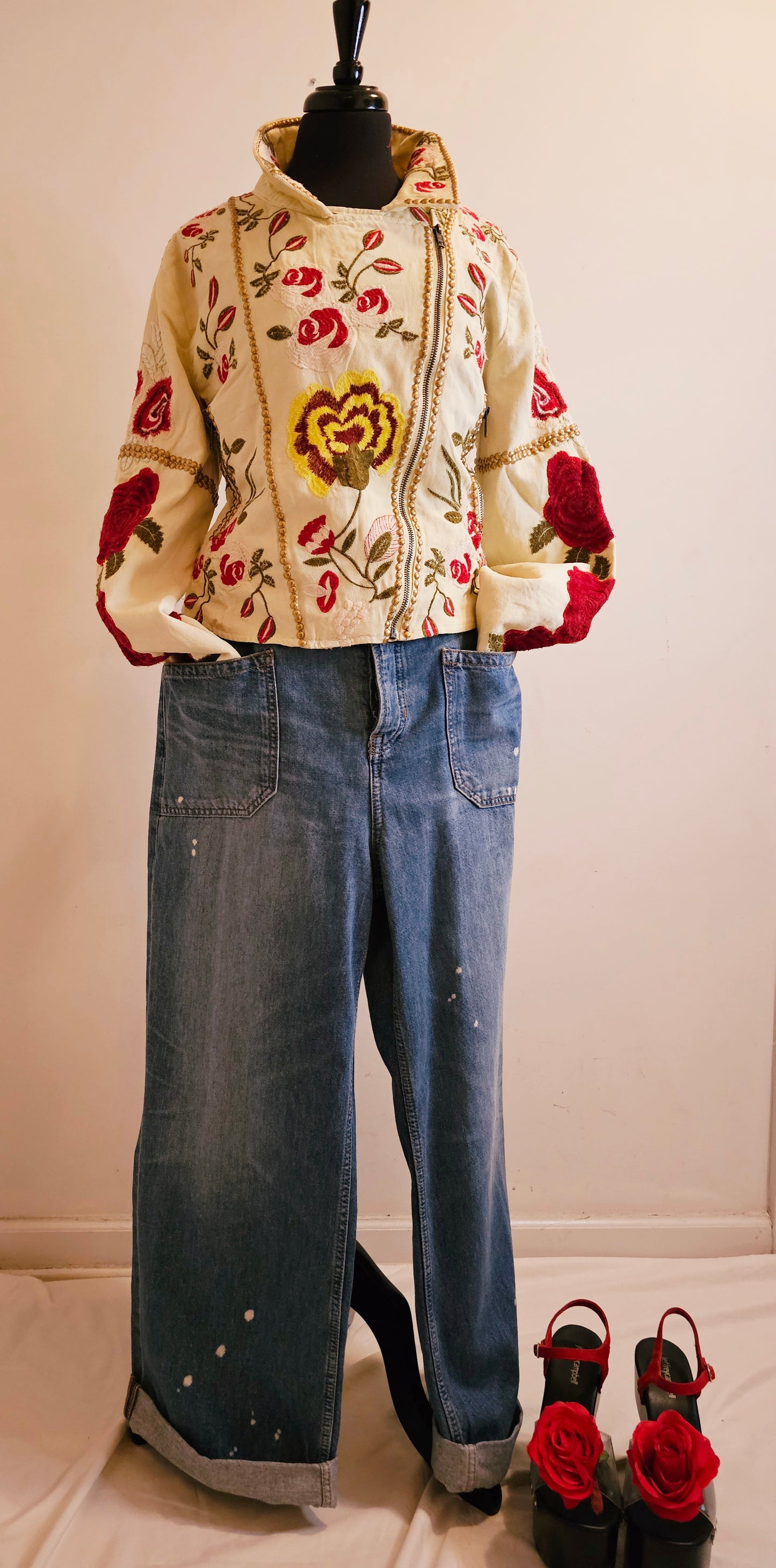 CARMEN EMBROIDERED JACKET
