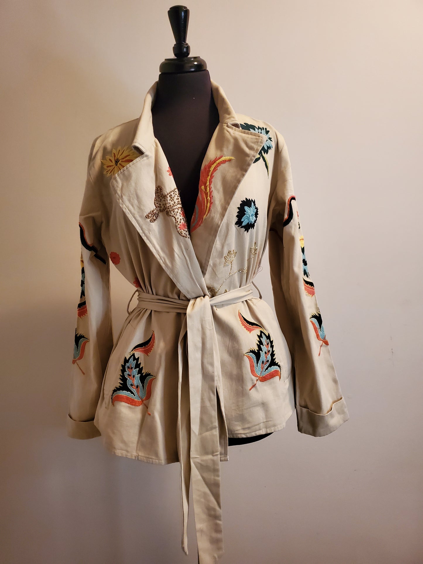 ARATTA EMBROIDERED IVORY JACKET