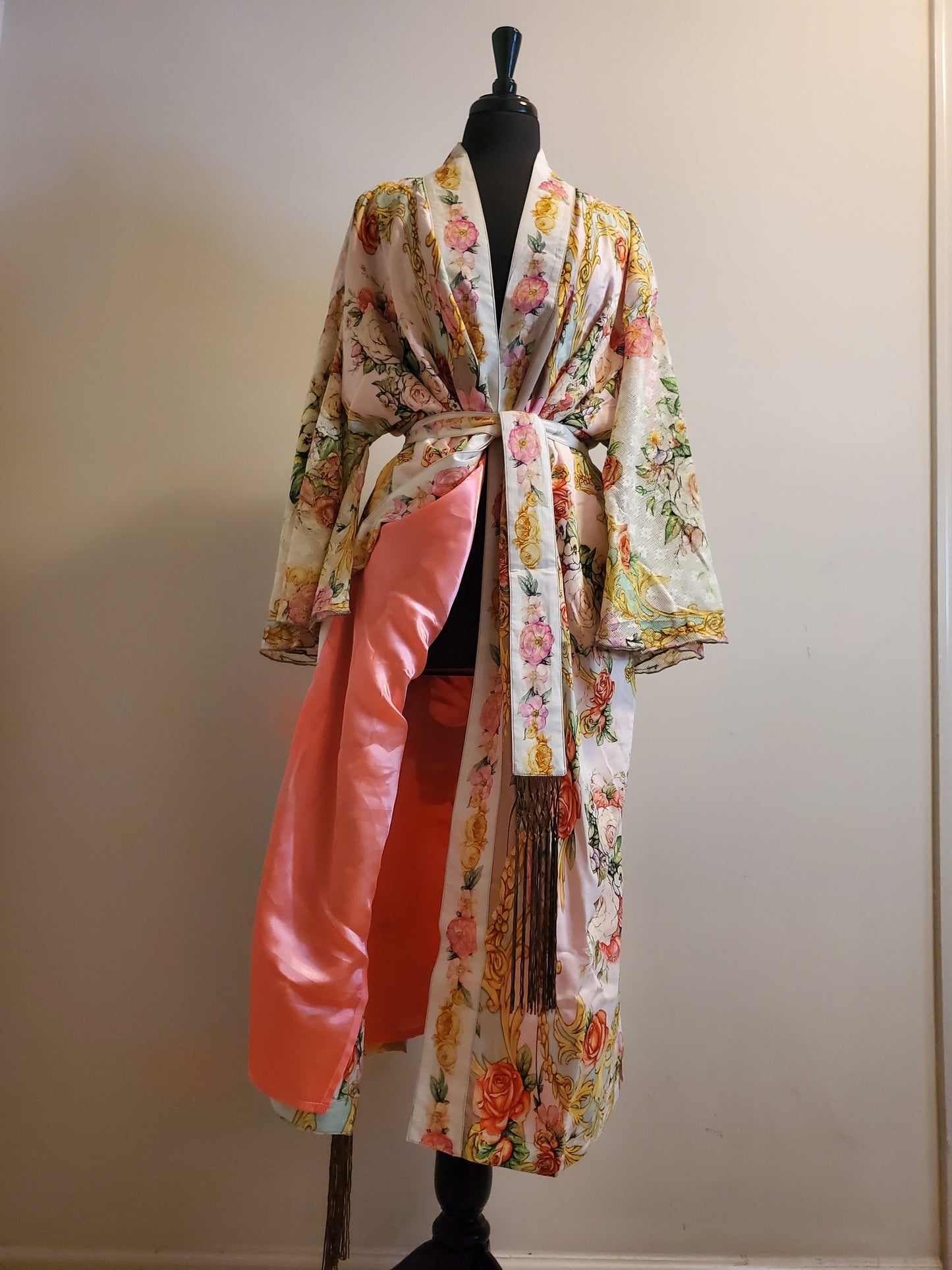 BIRTH OF VENUS KIMONO