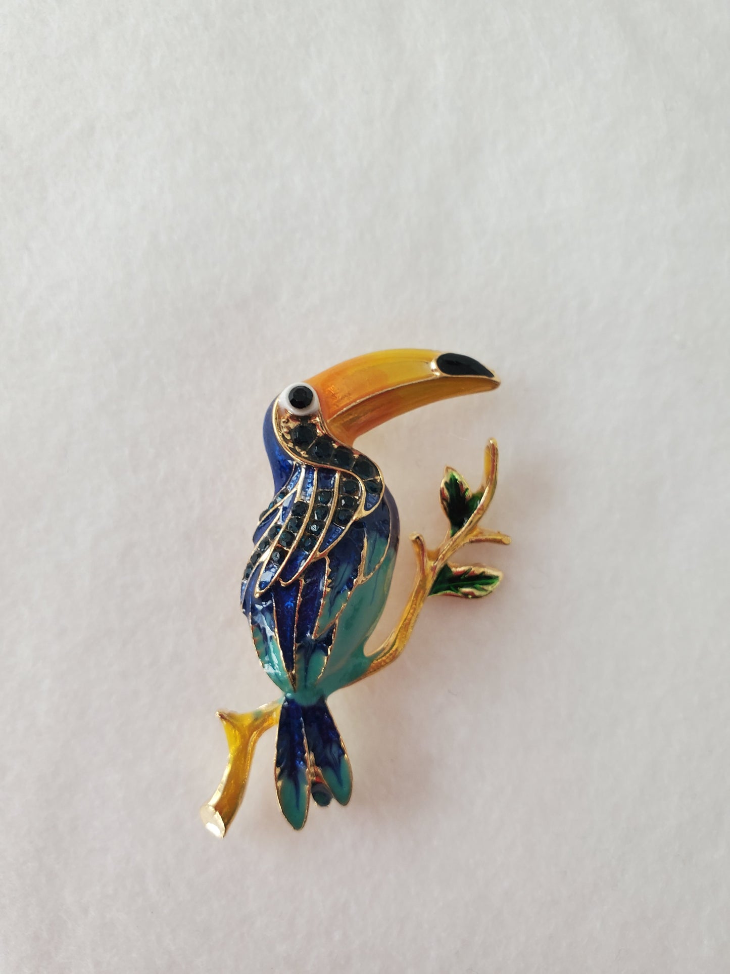 SAFARI BIRD PIN