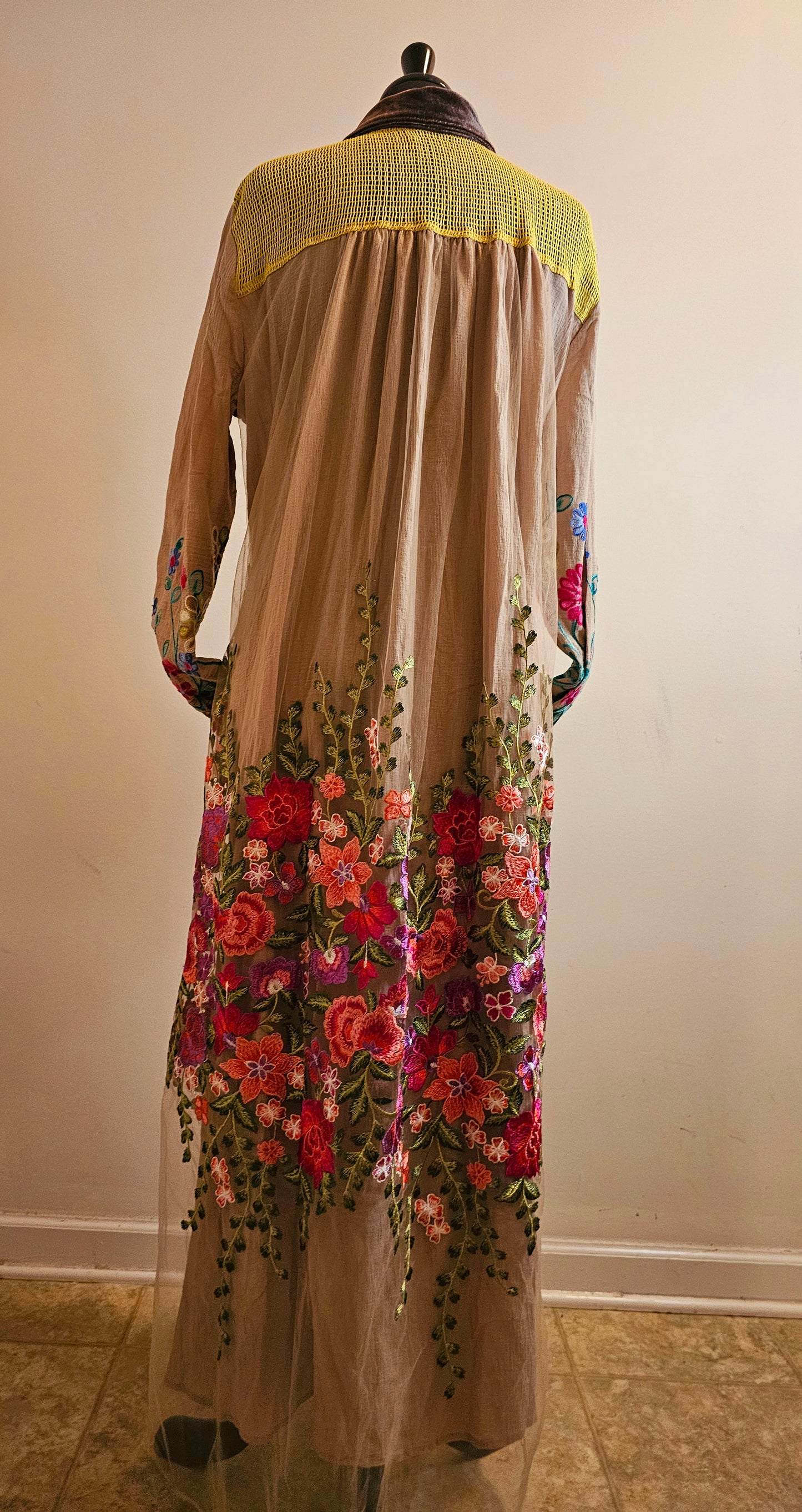 KENSINGTON GARDENS MAXI DRESS