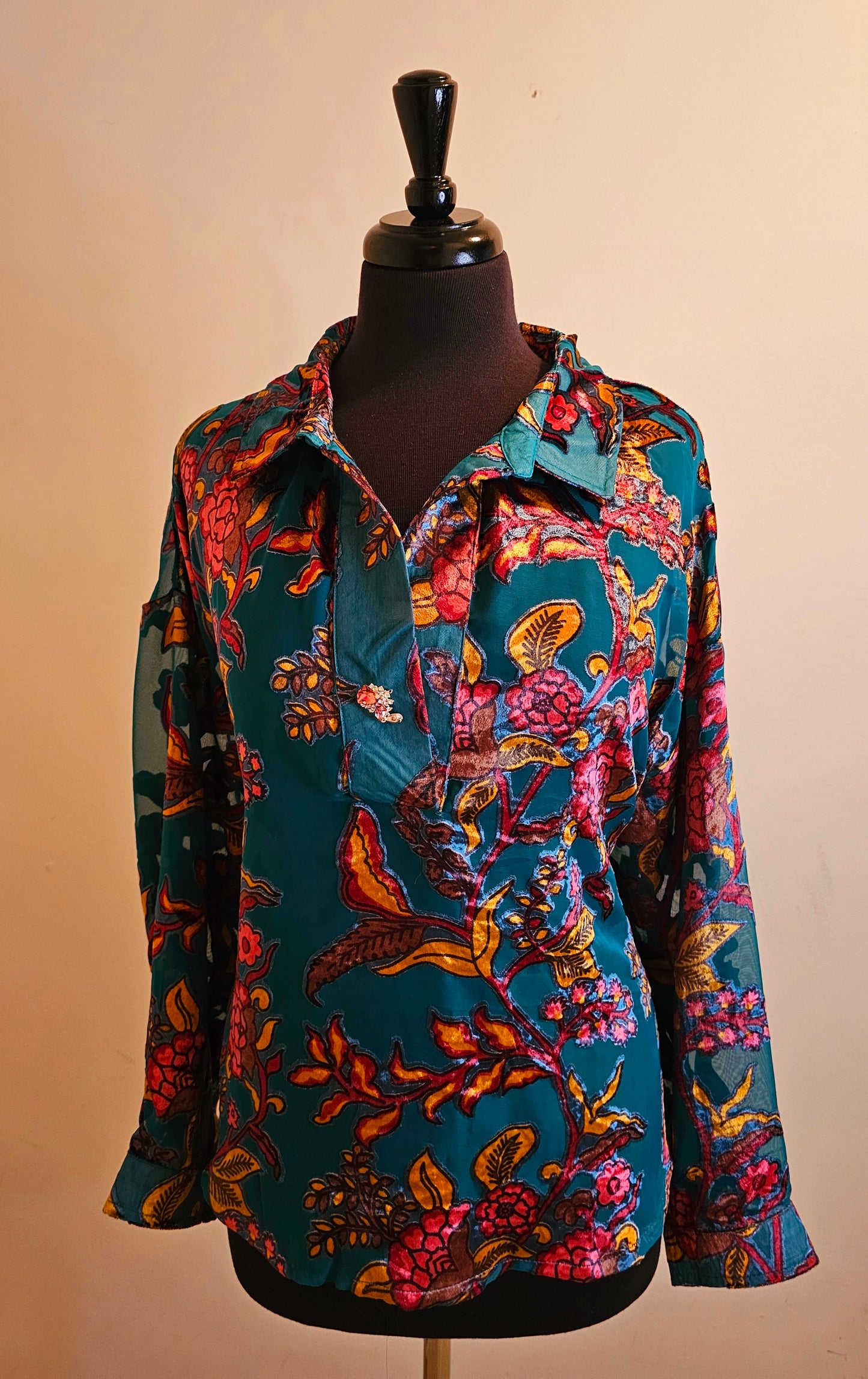 HOLIDAY JEWELS BLOUSE TEAL