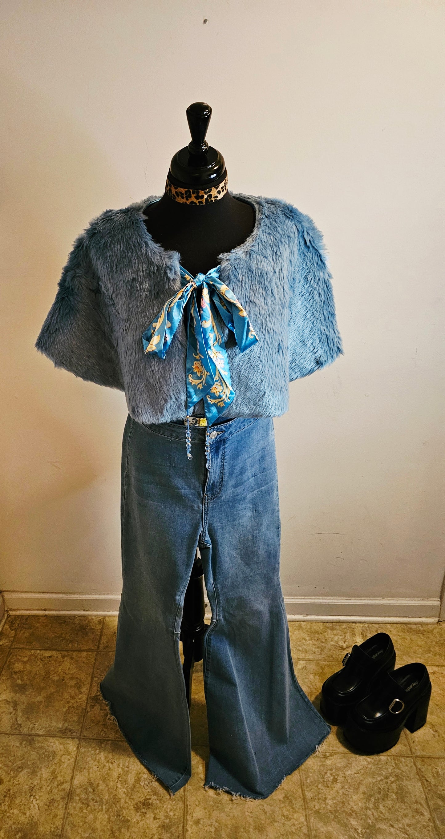 GRACE KELLY REVERSIBLE TEAL CAPE