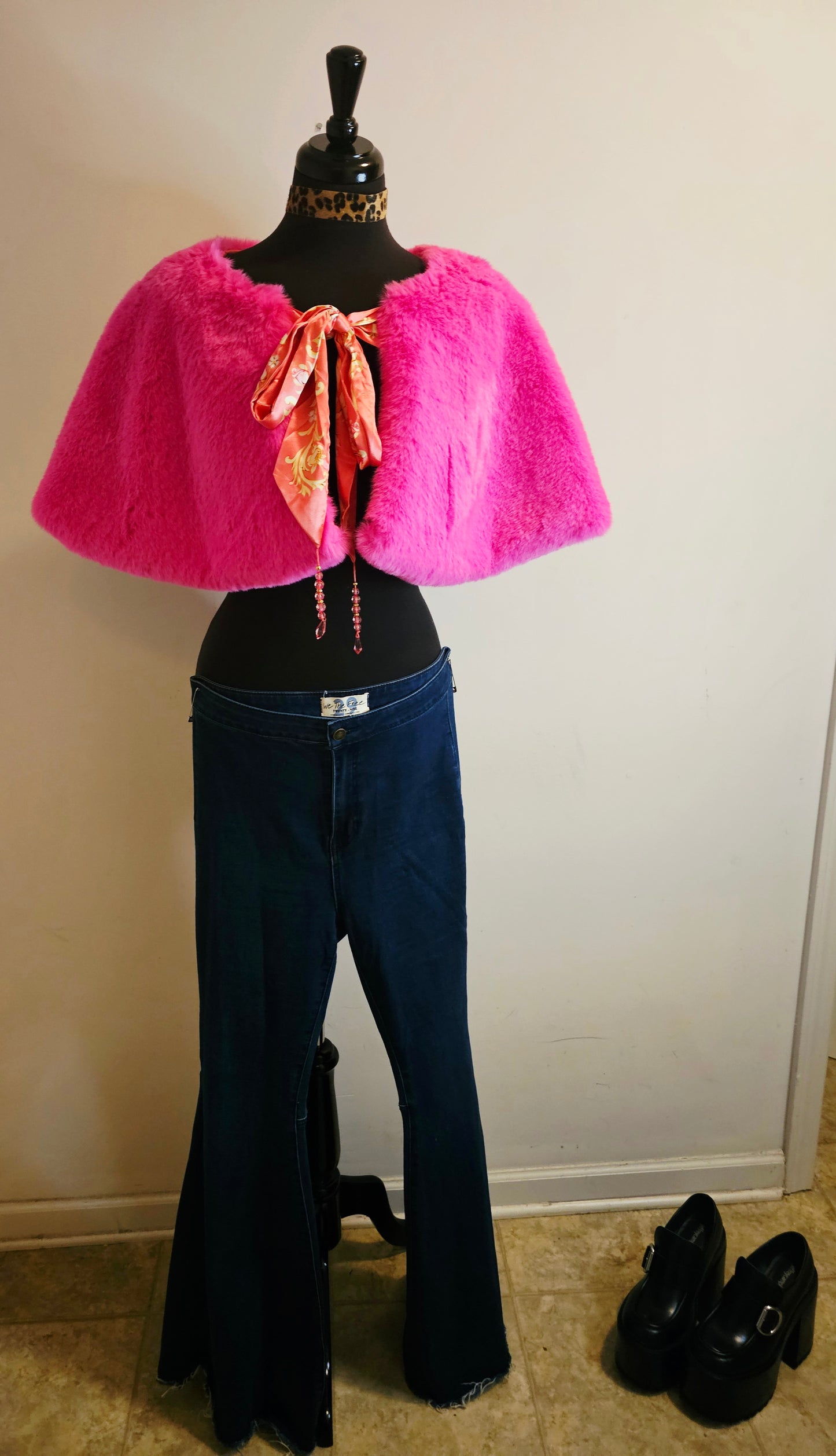 GRACE KELLY PINK REVERSIBLE CAPE