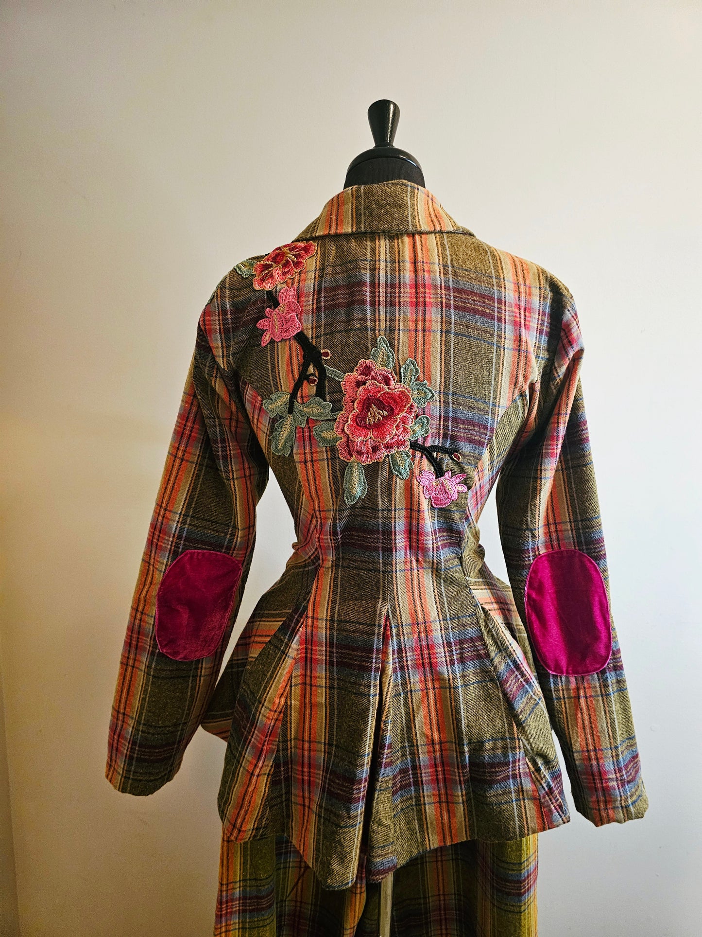 SEASON STATEMENT BLAZER