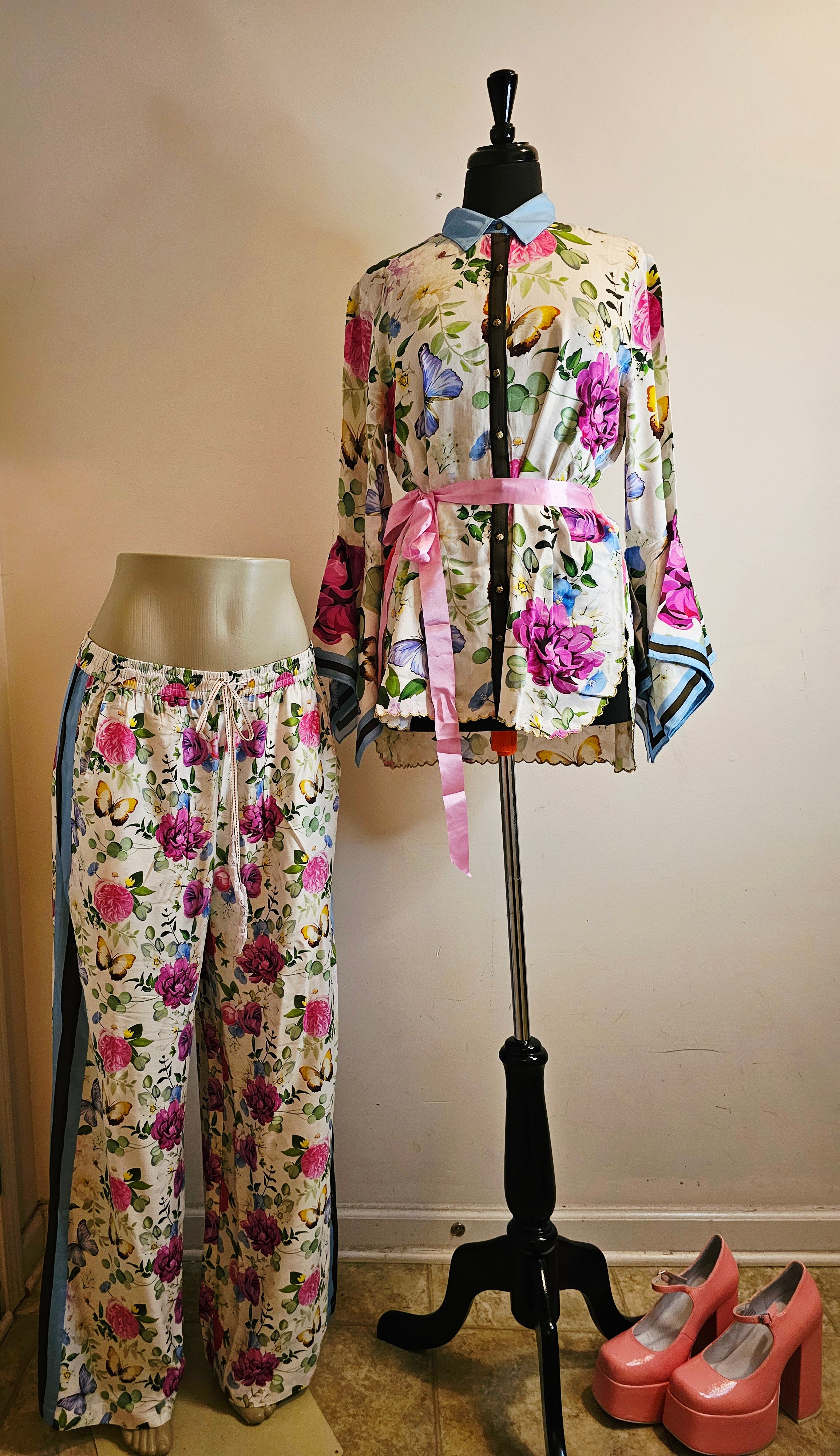 CAMELLIA VINTAGE WHITE TOP – Pinky's Closet