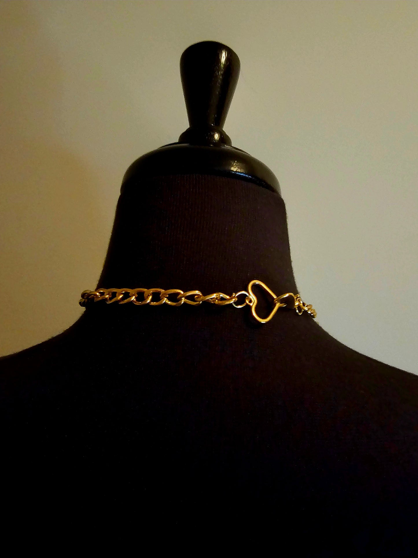 ROSALINE NECKLACE